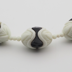 Vintage necklace Czech interlocking black uranium Art Deco glass beads 