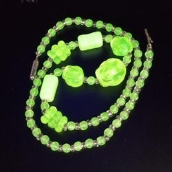 Twisted Square Uranium Glass Beaded Necklace