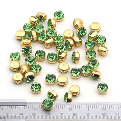 Lot 110 pcs Vintage Peridot Green glue soldering round Brass Montees 8 mm faceted MC rhinestones Preciosa fancy chaton stones