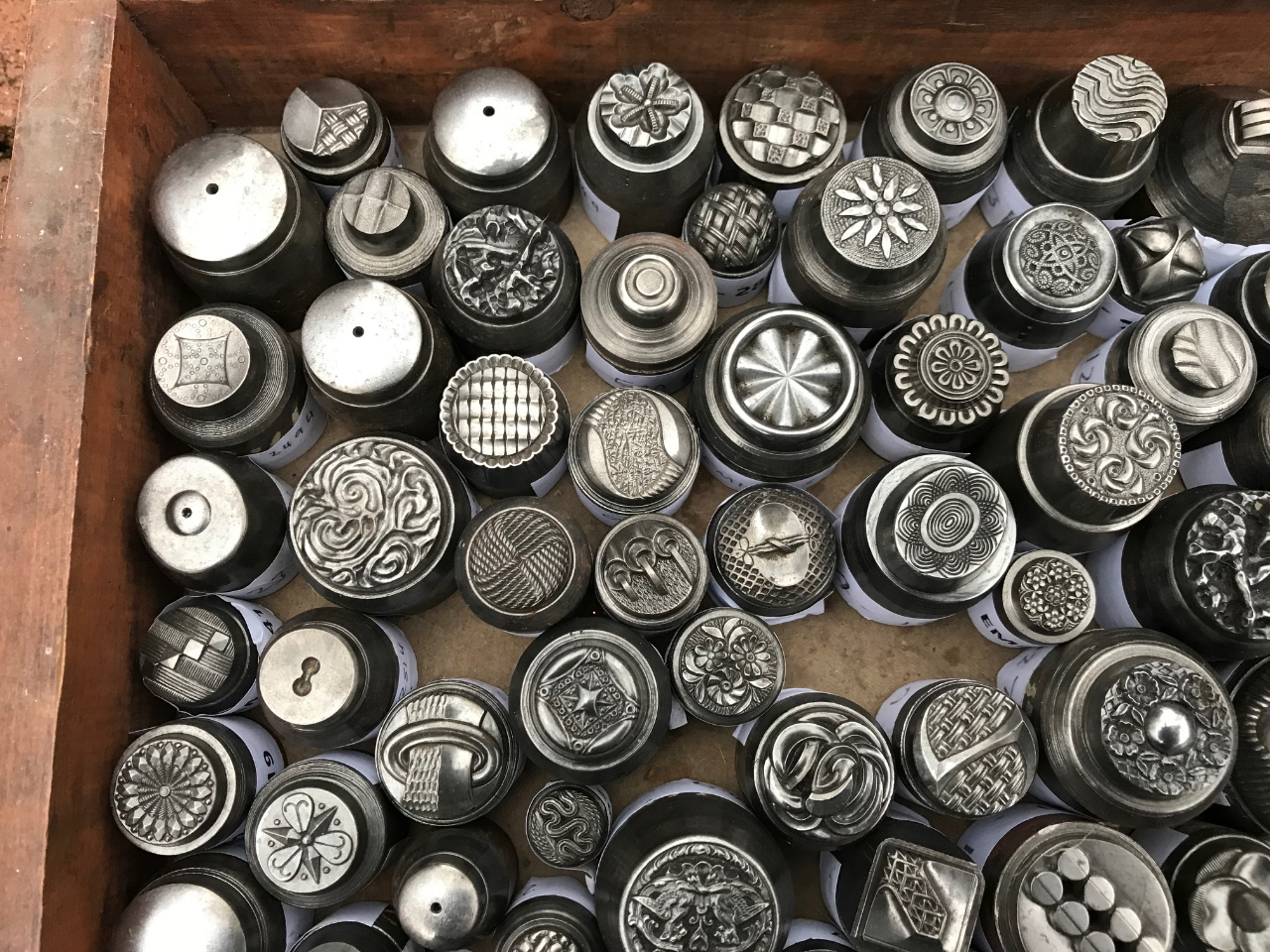 Large Buttons – First Impressions Molds